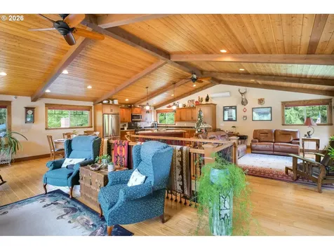 132 Cougar Creek Road Oakland OR 97462