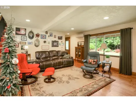 132 Cougar Creek Road Oakland OR 97462