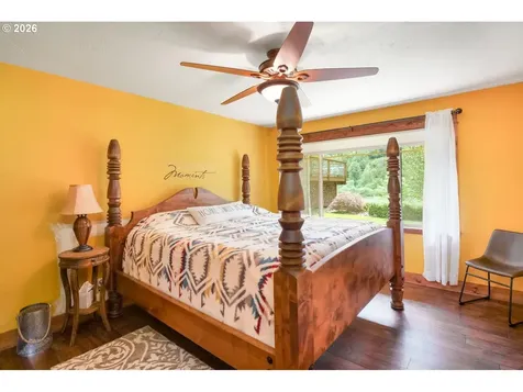 132 Cougar Creek Road Oakland OR 97462