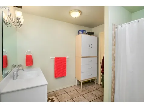132 Cougar Creek Road Oakland OR 97462