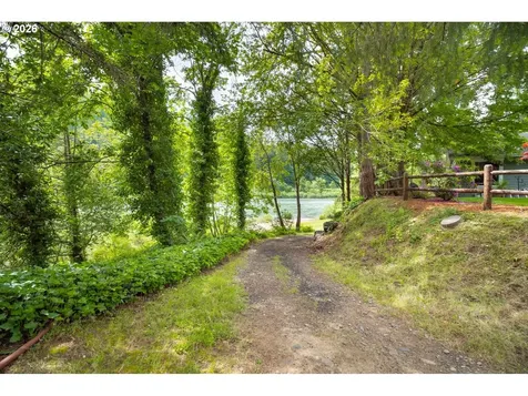 132 Cougar Creek Road Oakland OR 97462