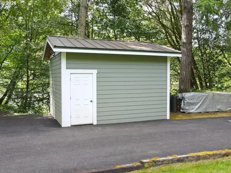 132 Cougar Creek Road Oakland OR 97462
