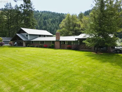 132 Cougar Creek Road Oakland OR 97462