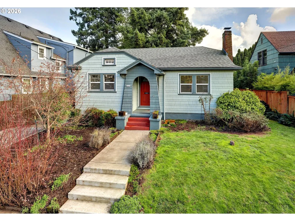 2416 NE 32nd Court Portland OR 97212