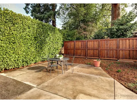 2416 NE 32nd Court Portland OR 97212
