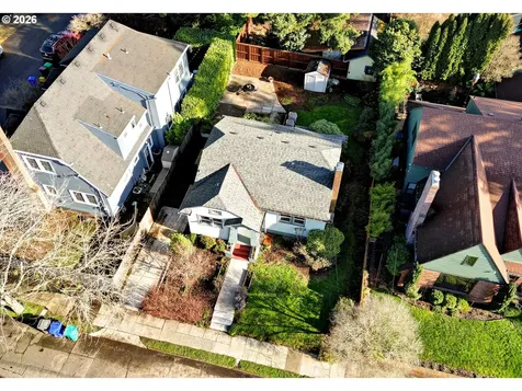 2416 NE 32nd Court Portland OR 97212