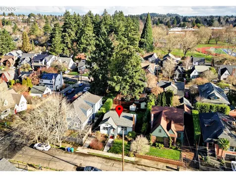 2416 NE 32nd Court Portland OR 97212
