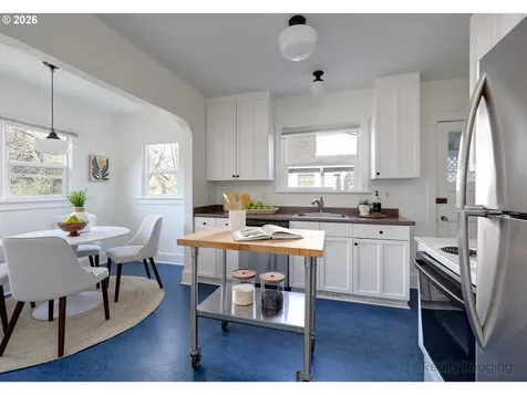 2416 NE 32nd Court Portland OR 97212