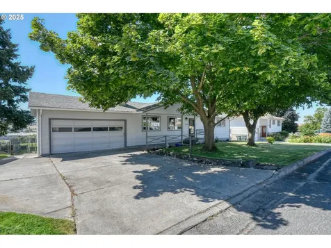 2120 NW Despain Avenue Pendleton OR 97801