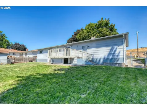 2120 NW Despain Avenue Pendleton OR 97801