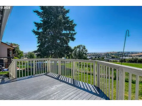 2120 NW Despain Avenue Pendleton OR 97801
