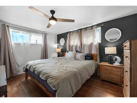 1858 5th Street Astoria OR 97103