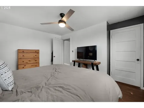 1858 5th Street Astoria OR 97103