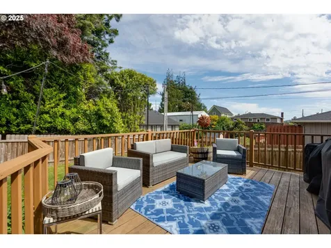 1858 5th Street Astoria OR 97103