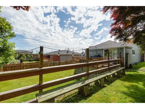 1858 5th Street Astoria OR 97103