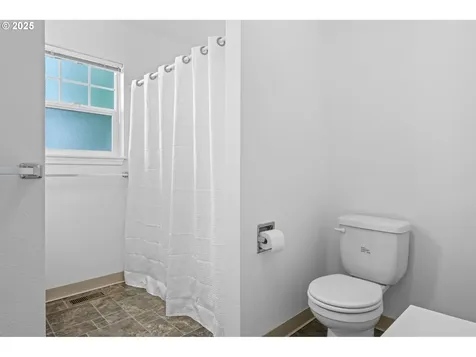 656 SE Brauner Place Hillsboro OR 97123
