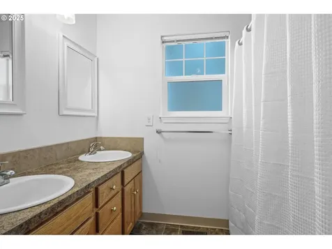 656 SE Brauner Place Hillsboro OR 97123