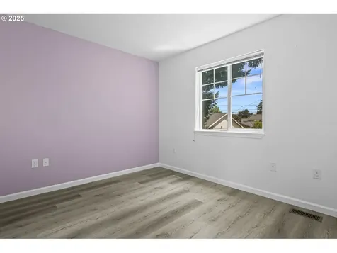 656 SE Brauner Place Hillsboro OR 97123