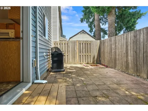 656 SE Brauner Place Hillsboro OR 97123