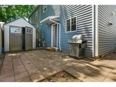 656 SE Brauner Place Hillsboro OR 97123