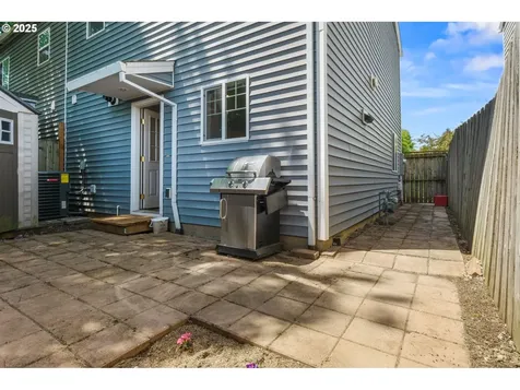 656 SE Brauner Place Hillsboro OR 97123