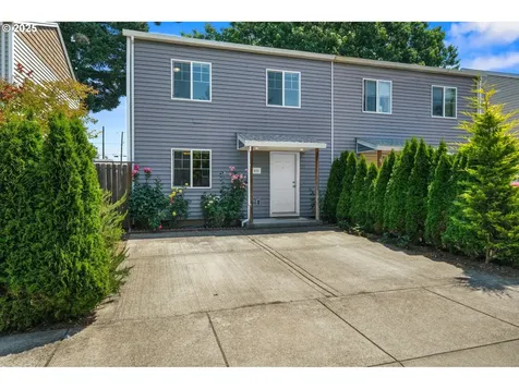 656 SE Brauner Place Hillsboro OR 97123
