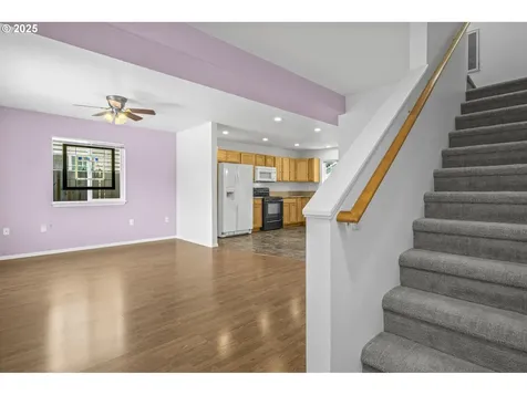 656 SE Brauner Place Hillsboro OR 97123
