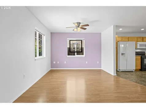 656 SE Brauner Place Hillsboro OR 97123