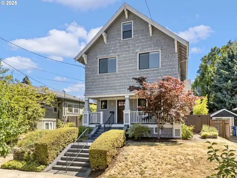 4126 N Colonial Avenue Portland OR 97217