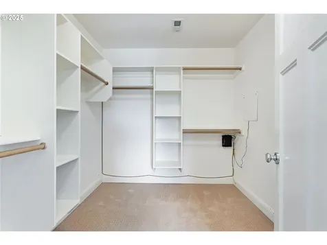 4126 N Colonial Avenue Portland OR 97217
