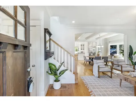 4126 N Colonial Avenue Portland OR 97217