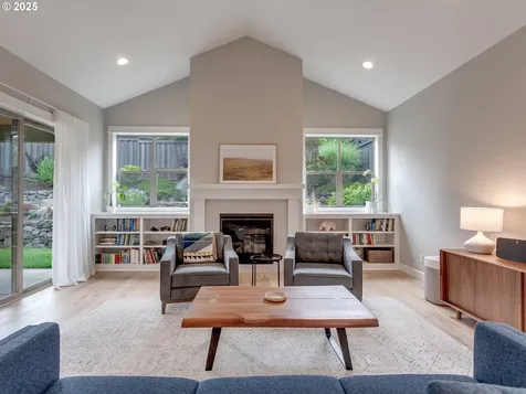 4057 Heron Drive West Linn OR 97068
