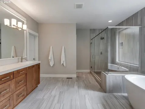 4057 Heron Drive West Linn OR 97068