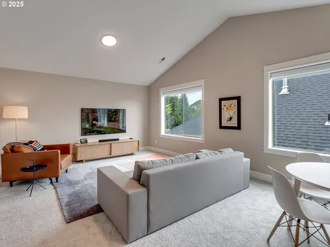 4057 Heron Drive West Linn OR 97068