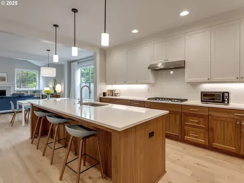 4057 Heron Drive West Linn OR 97068