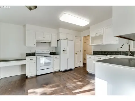 2615 Moon Mountain Drive Eugene OR 97403