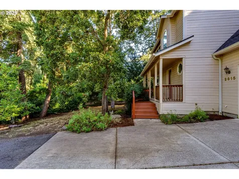2615 Moon Mountain Drive Eugene OR 97403