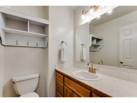 2615 Moon Mountain Drive Eugene OR 97403