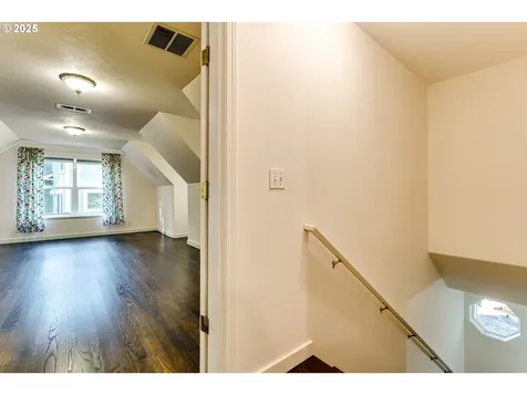 2615 Moon Mountain Drive Eugene OR 97403