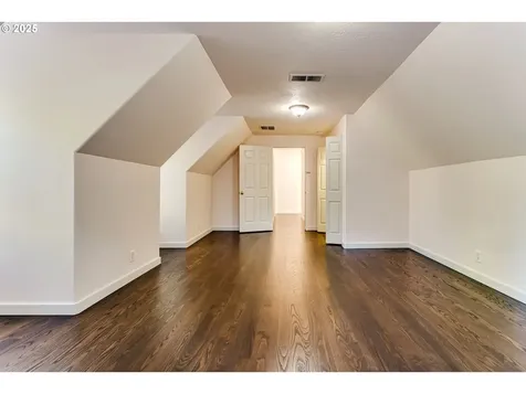 2615 Moon Mountain Drive Eugene OR 97403