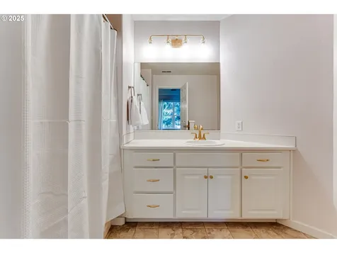 2615 Moon Mountain Drive Eugene OR 97403