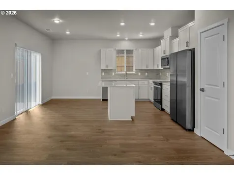 9212 SE Azalea Street Happy Valley OR 97086