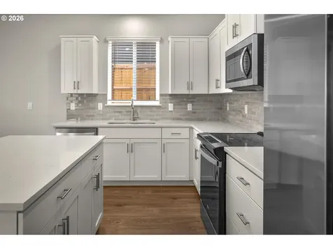 9212 SE Azalea Street Happy Valley OR 97086