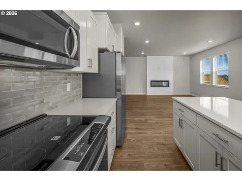 9212 SE Azalea Street Happy Valley OR 97086