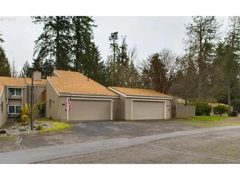 1879 Lexington Circle SE Salem OR 97306