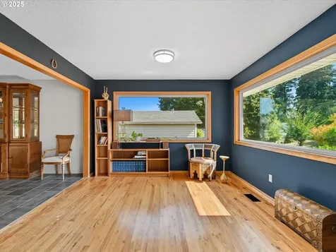 806 NW 94th Street Vancouver WA 98665