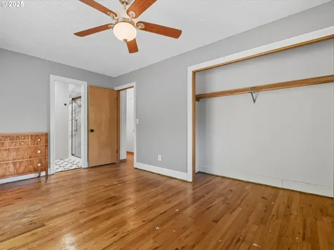 806 NW 94th Street Vancouver WA 98665