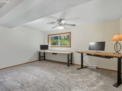 806 NW 94th Street Vancouver WA 98665