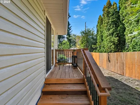 806 NW 94th Street Vancouver WA 98665