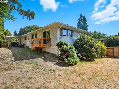 806 NW 94th Street Vancouver WA 98665